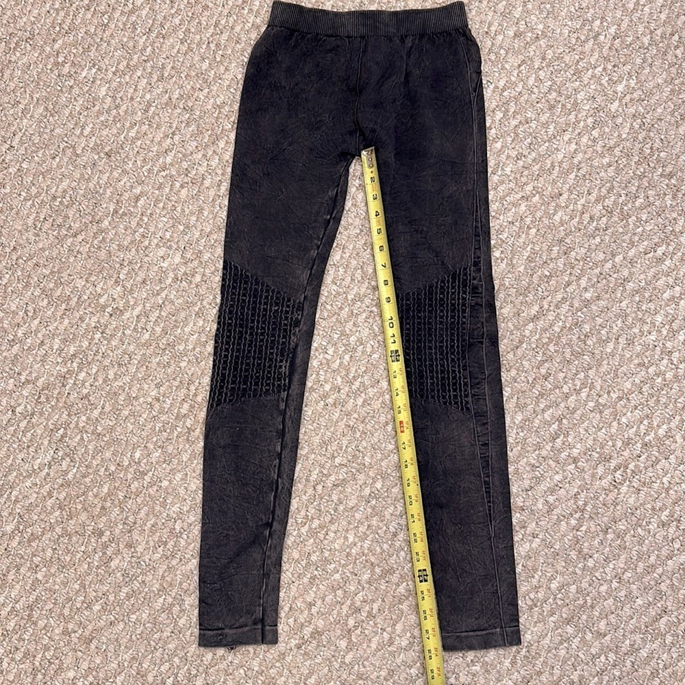 Xs Nikibiki leggings